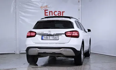 Mercedes-Benz GLA-Class