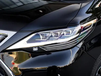 Lexus LM