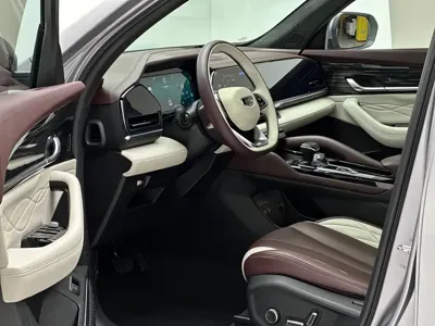 Geely Xingyue L