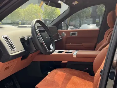 Li Auto Li L8