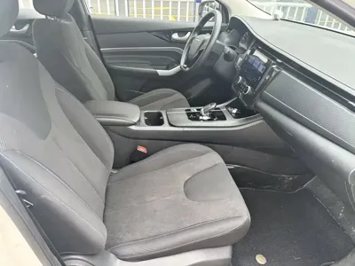 Venucia D60 EV