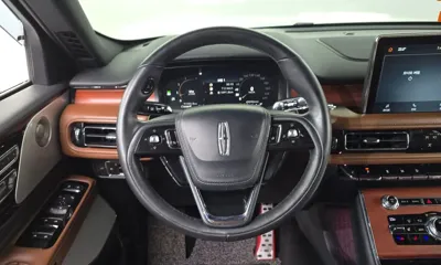 Lincoln Aviator