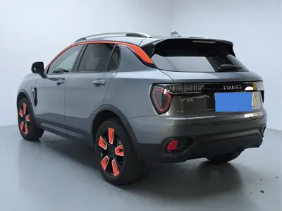 Lynk & Co 01