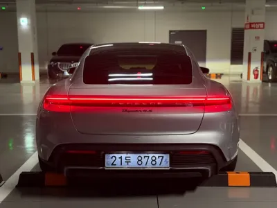 Porsche Taycan