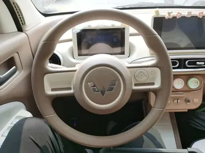 Wuling MINIEV