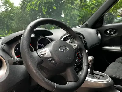 Infiniti ESQ