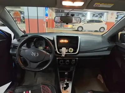 Toyota Yaris L