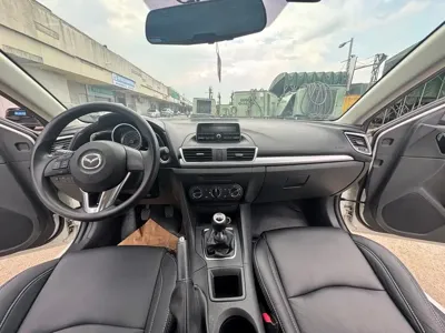 Mazda 3 Axela