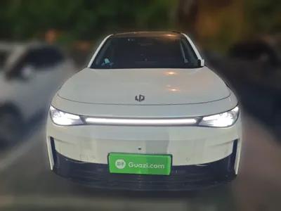 Leapmotor C16