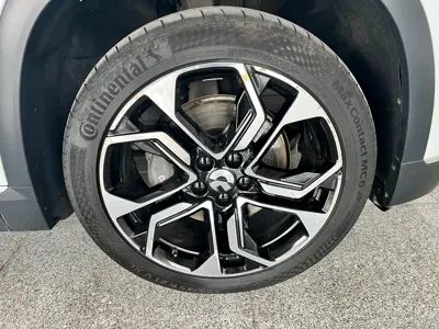 Nio ES8