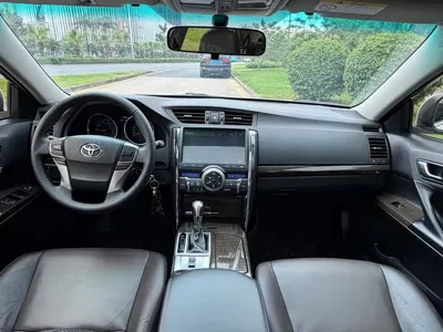 Toyota Reiz