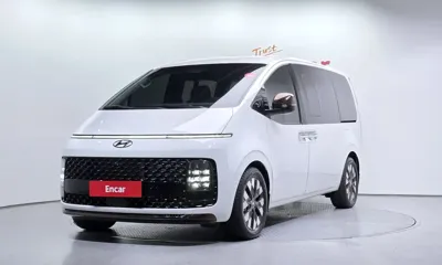 Hyundai Staria
