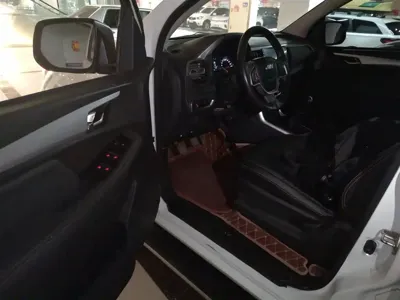 Isuzu RE-MAX 瑞迈