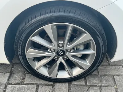 Hyundai Elantra Langdong