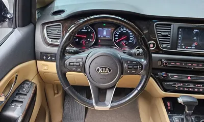 Kia Canival