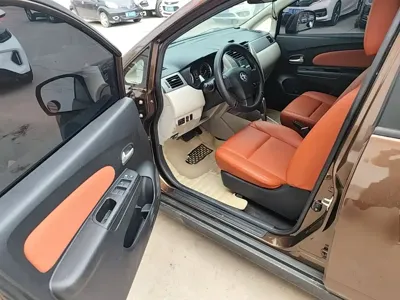 Venucia R50