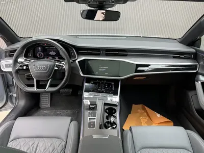 Audi A7L