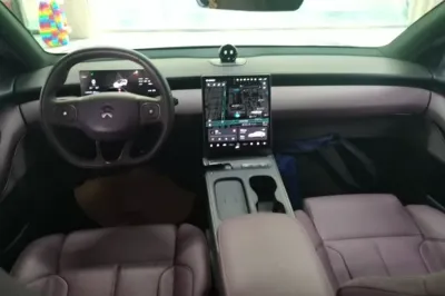 Nio ET5