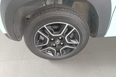 Dongfeng NAMMI BOX