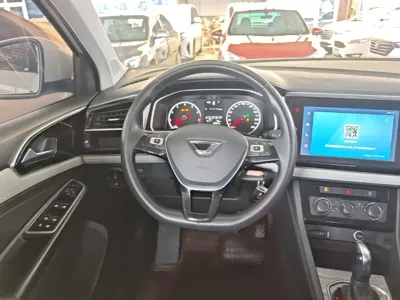 Jetta VS5