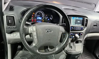 Hyundai Starex