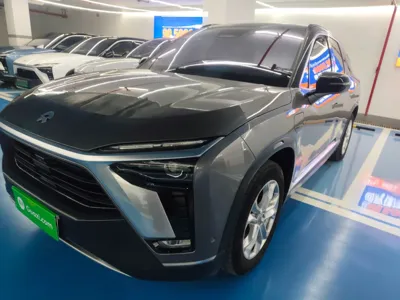Nio ES8
