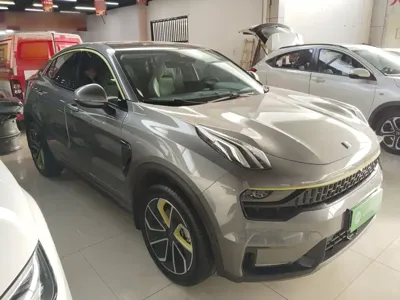 Lynk & Co 05