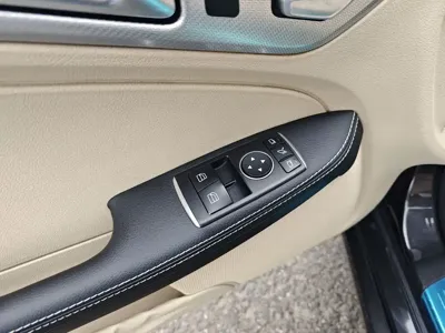 Mercedes-Benz SLC