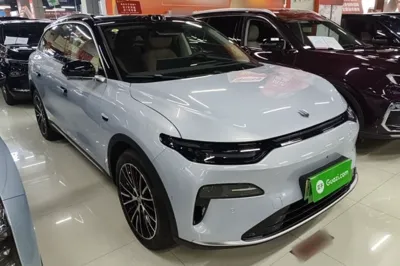 Leapmotor C11