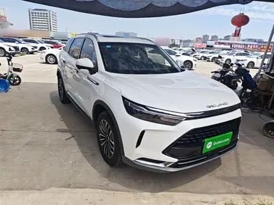 BAIC X7