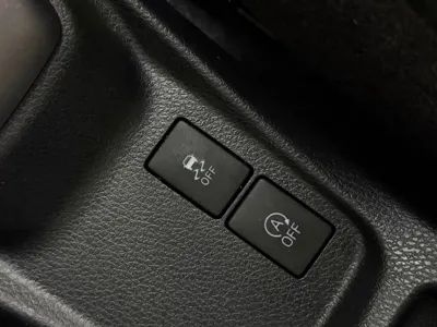 Toyota Yaris L