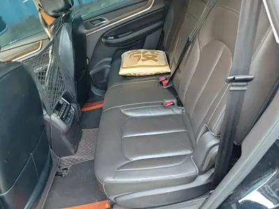 Roewe RX8