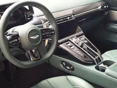 Aston Martin V8 Vantage