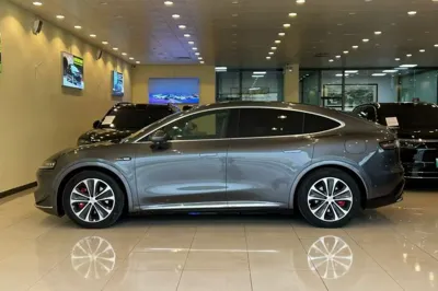 Hima Luxeed R7