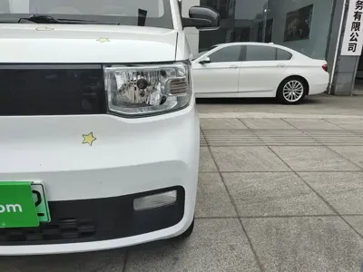 Wuling MINIEV