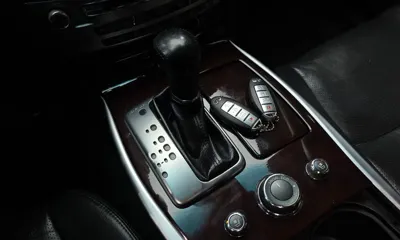Infiniti M