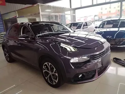 Lynk & Co 02