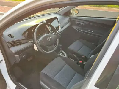 Toyota Yaris L