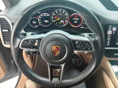 Porsche Cayenne Hybrid