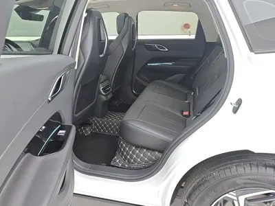 Hongqi Hongqi HS3