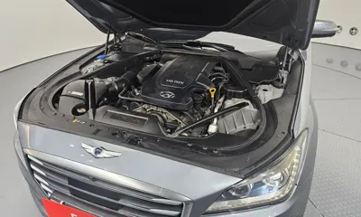Hyundai Genesis
