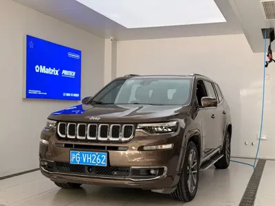 Jeep Grand Commander