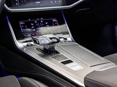 Audi A7L