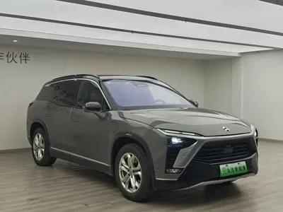 Nio ES8