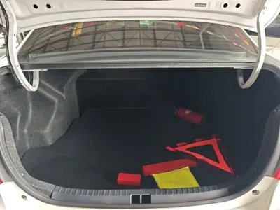 Toyota Yaris L