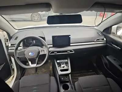 BYD e2