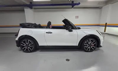 MINI Cooper Convertible