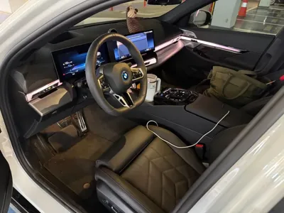 BMW i5