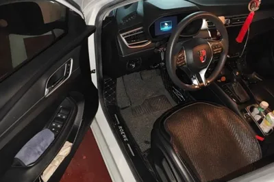 Roewe i5