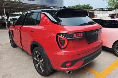Lynk & Co 01
